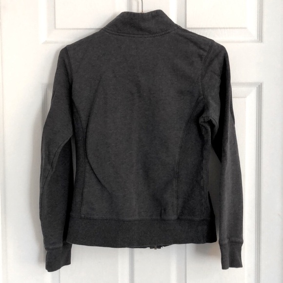 Grey Fila zip jacket - Picture 2 of 8